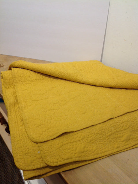 Queen Size Yellow Quilt