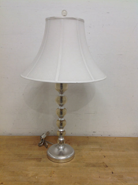 33" Lamp w/Clear Graduating Globes w/Shade
