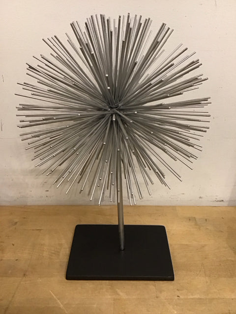 17" Metal Spike Sphere Starburst W/Black Stand