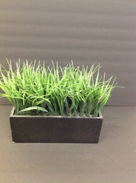 12" Wood Planter w/Faux Grass