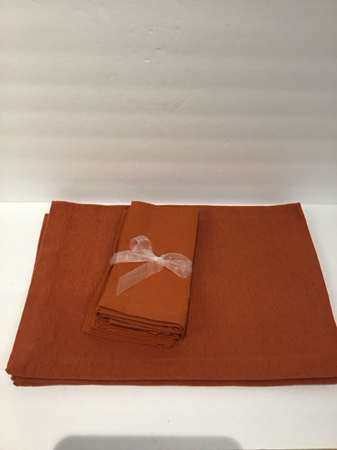 Set/4 Orange Placemats & Napkins
