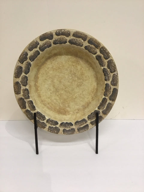14"Rd Tan/Brown Pottery Plate w/Stand
