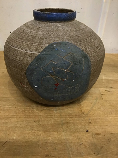 7" Taupe W/Blue Abstract Pattern Pottery Vase