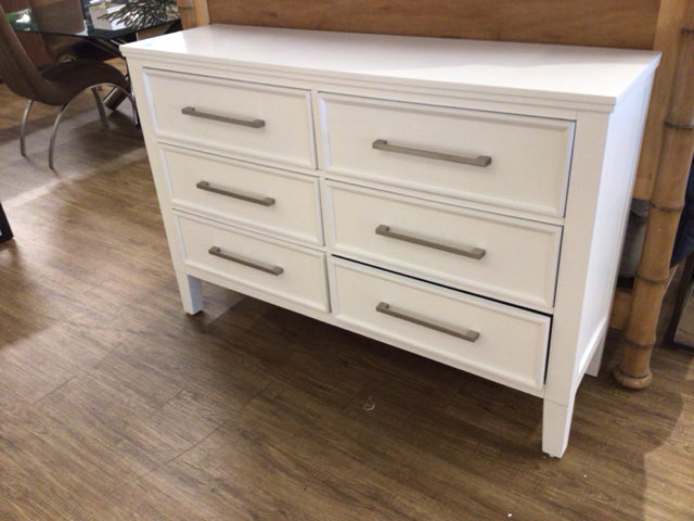 City Furniture Seabrook White Six Drawer Dresser W/Mirror
