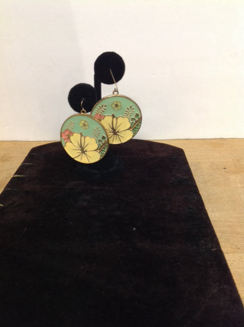Gold Round Enamel Earrings w/Flowers