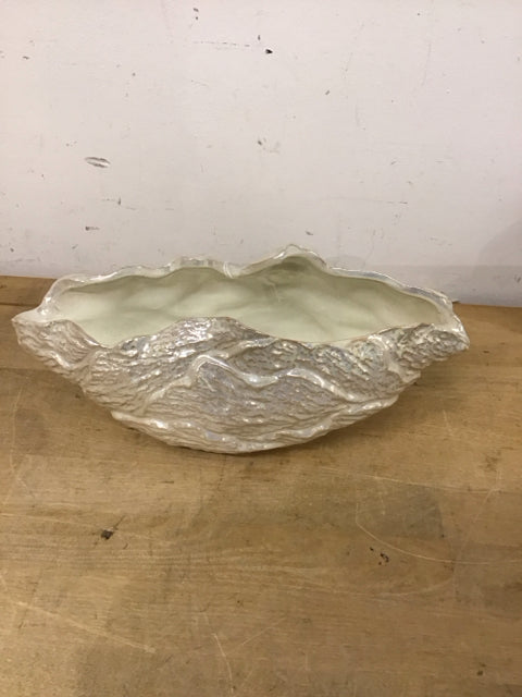 12" White Metallic Bowl