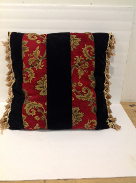 Red/Gold Velvet Pillow