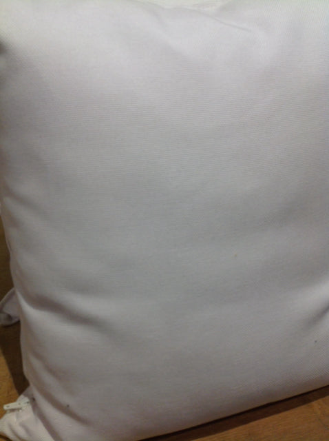 Pillow- 20" White Texture