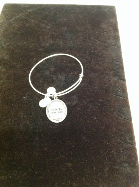 Pisces Charm Wire Bracelet