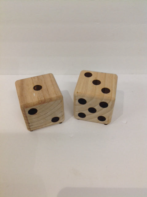 Pair of Wood Dice