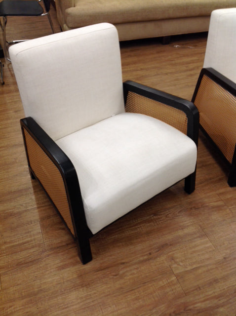 Cushioned Wood/Rattan Club Chair