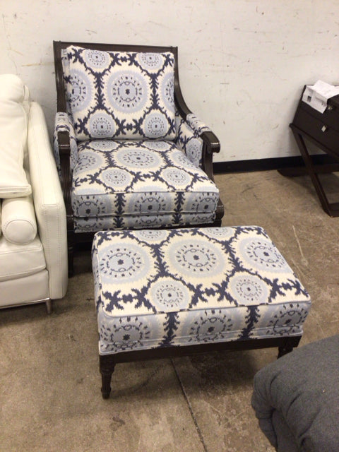 Ethan Allen Custom Blue & White Fabric Arm Chair W/Ottoman