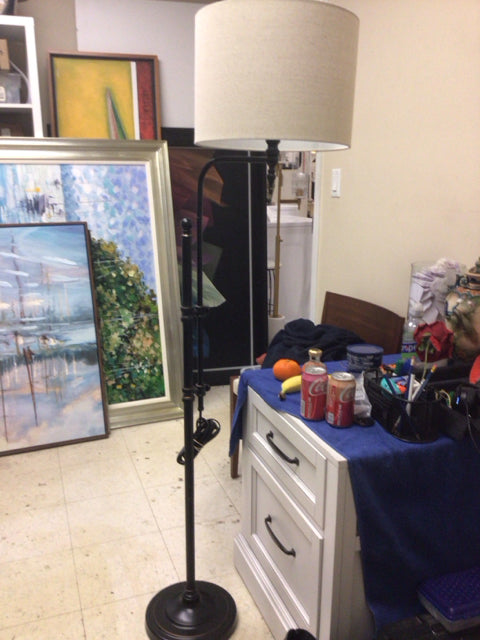 Metal Black Floor Lamp W/Shade