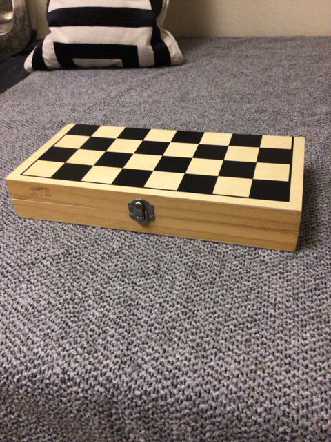 Light Wood Checkers/Chess Board W/PCS