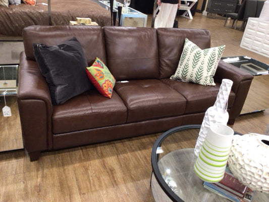 88" Macys Brayana Classic Leather Sofa