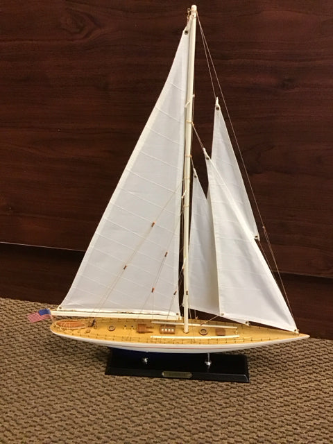 26"x22" Model Saliboat Enterprise