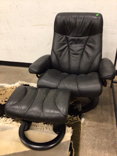 Black Stressless Style Recliner and Ottoman