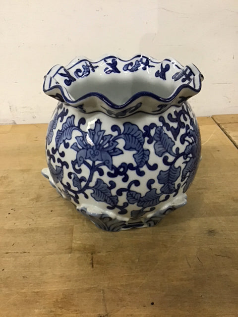 6.5" Blue & White Jardiniere Bowl