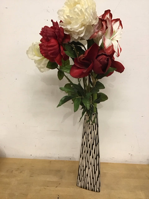 Black & White Triangle Vase W/Multi Red & White Florals