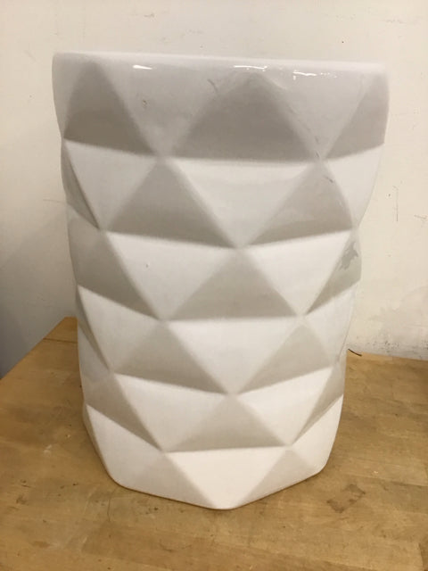17.5" White Geometric Ceamic Garden Stool