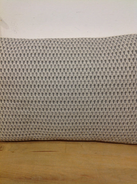 Pillow- 20" Grey & White Print