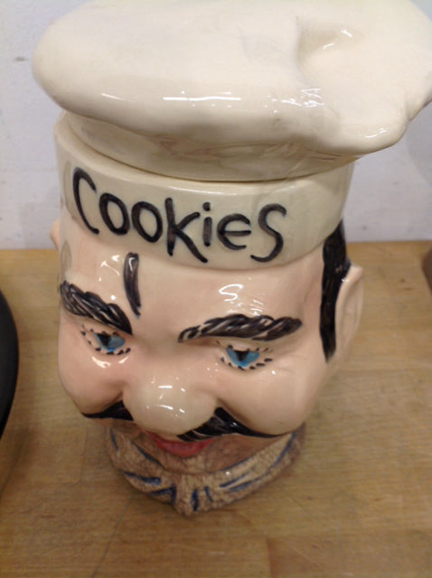 10". U S A Mccoy Ceramic Cokkie Jar