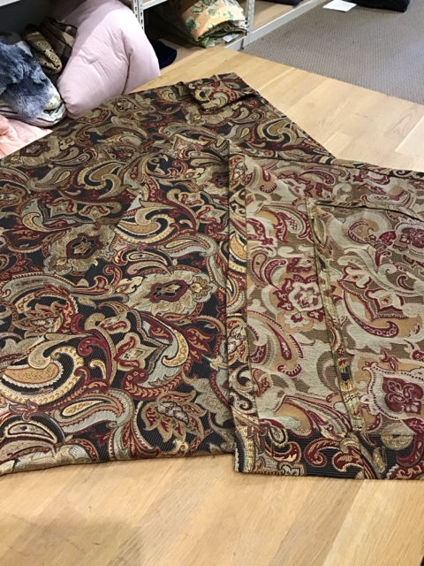 Classic Paisley Printed Silk Throw