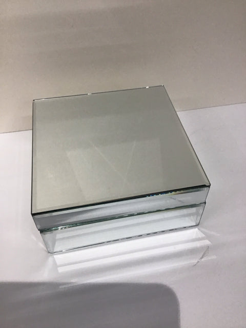 7"Sq Mirrored Box