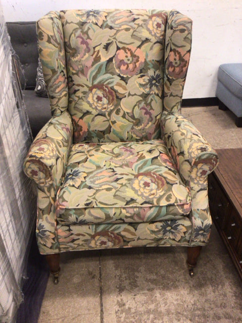 44" H x 27" W x 26.5" D Floral Pattern Fabric Wing Back Chair