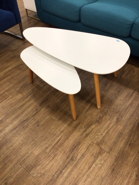 2 PC Nesting White Coffee Table