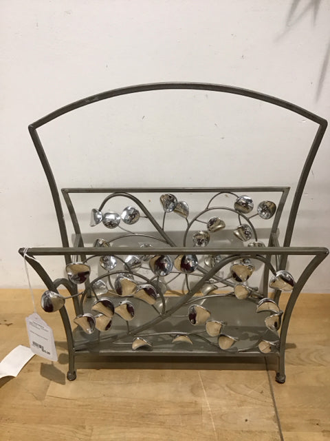 Metal Magazine Rack