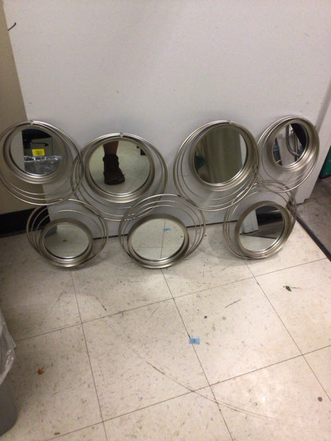 Metal Silver Circular Framed Mirror
