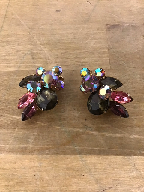 Beau Jewels Glass Clip Earrings