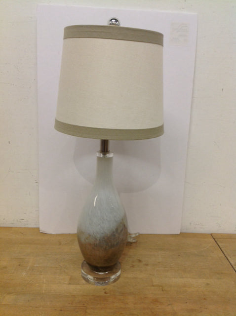 25" Art Deco Speckled Taupe/White Lamp w/Shade