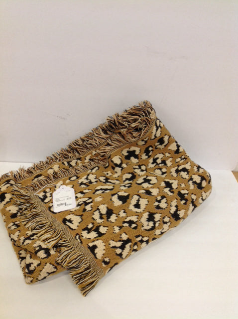Leopard Print Reversible Throw