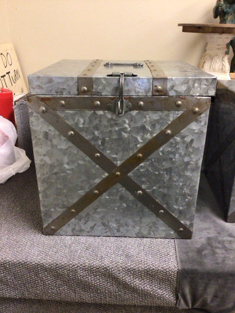 14 1/2"H Parry Galvanized Trunk