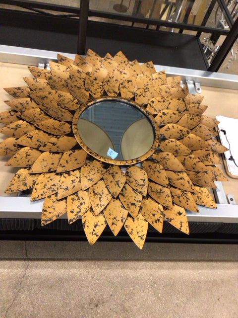 27" Gold Flower Mirror