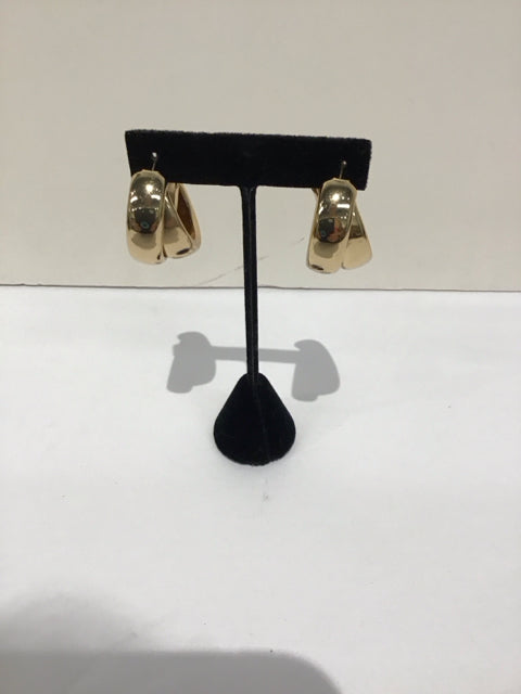 Gold Earrings w/Wide Double Hoops