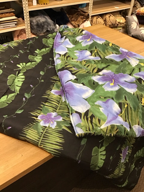 QUEEN Reversible Tropical Floral Print Comforter