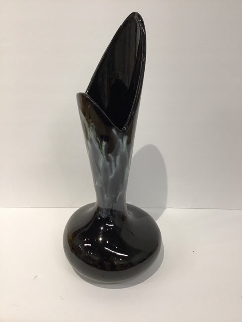 18" Art Deco Black/White Abstract Glass Vase