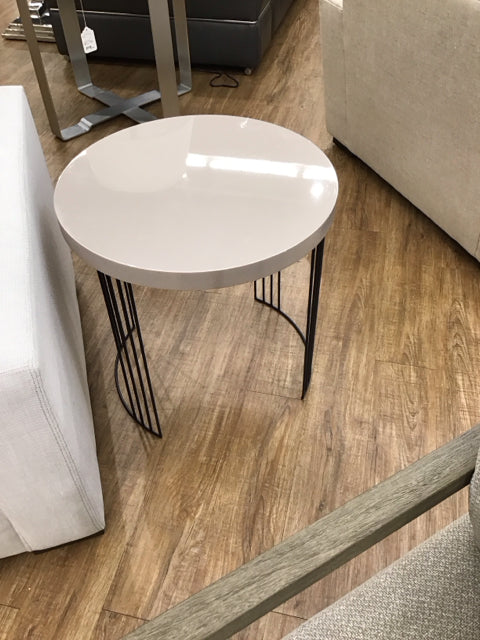 Rd Tan Black Metal Accent Table AS-IS Scratches