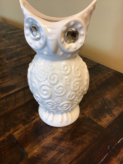 8" White Ceramic Owl Vase W/Crystal Eyes