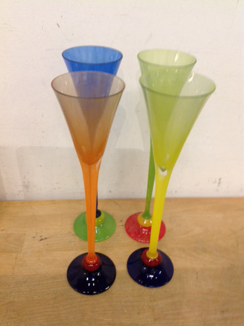 Set Of 4 Art Glass Champagne Flutes