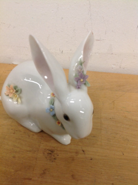 Lladro Flower Bunny