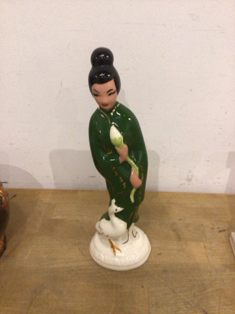 12":Ceramic Asian Woman Statue