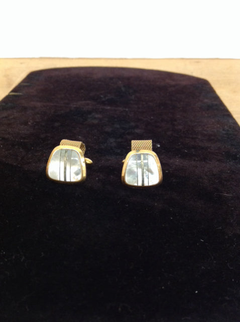 Sq White Mother of Pearl Cufflinks