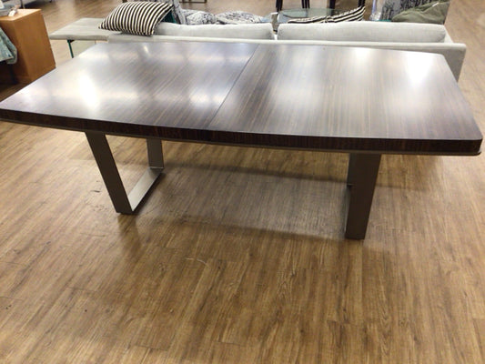 82" X 46" X 30" Caracole Streamline Dining Table W/1 Leaf
