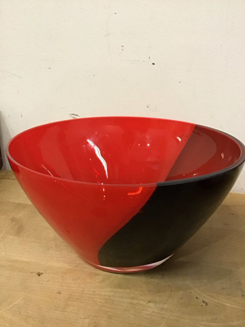 9.5" Red & Black Art Glass Bowl