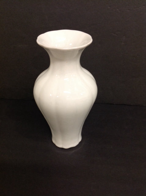 8" White Porcelain Vase