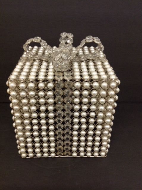 8x8x8 Faux Pearl/Bead Gift Box w/Bow